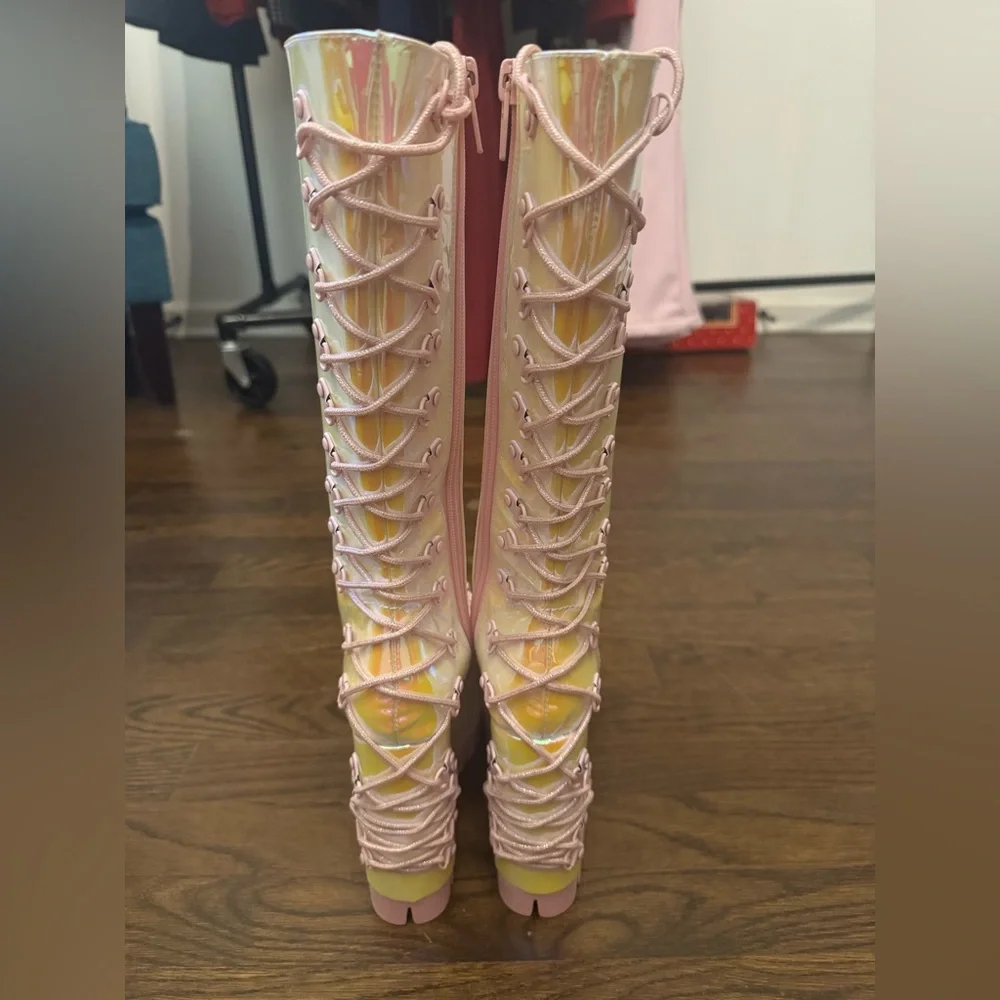 NWOB DOLLS KILL SWEET LUCID DAYDREAM LACE-UP BOOTS size 6M - Picture 5 of 6